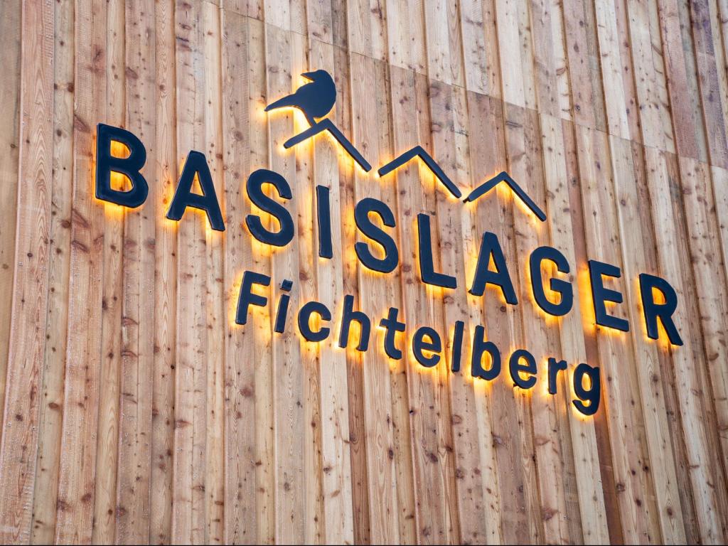 Basislager Fichtelberg, city – Logis-Partner Stoneman Miriquidi Snow
